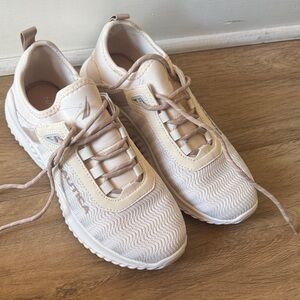 Women's Nautica Danville Beige Walking shoes New